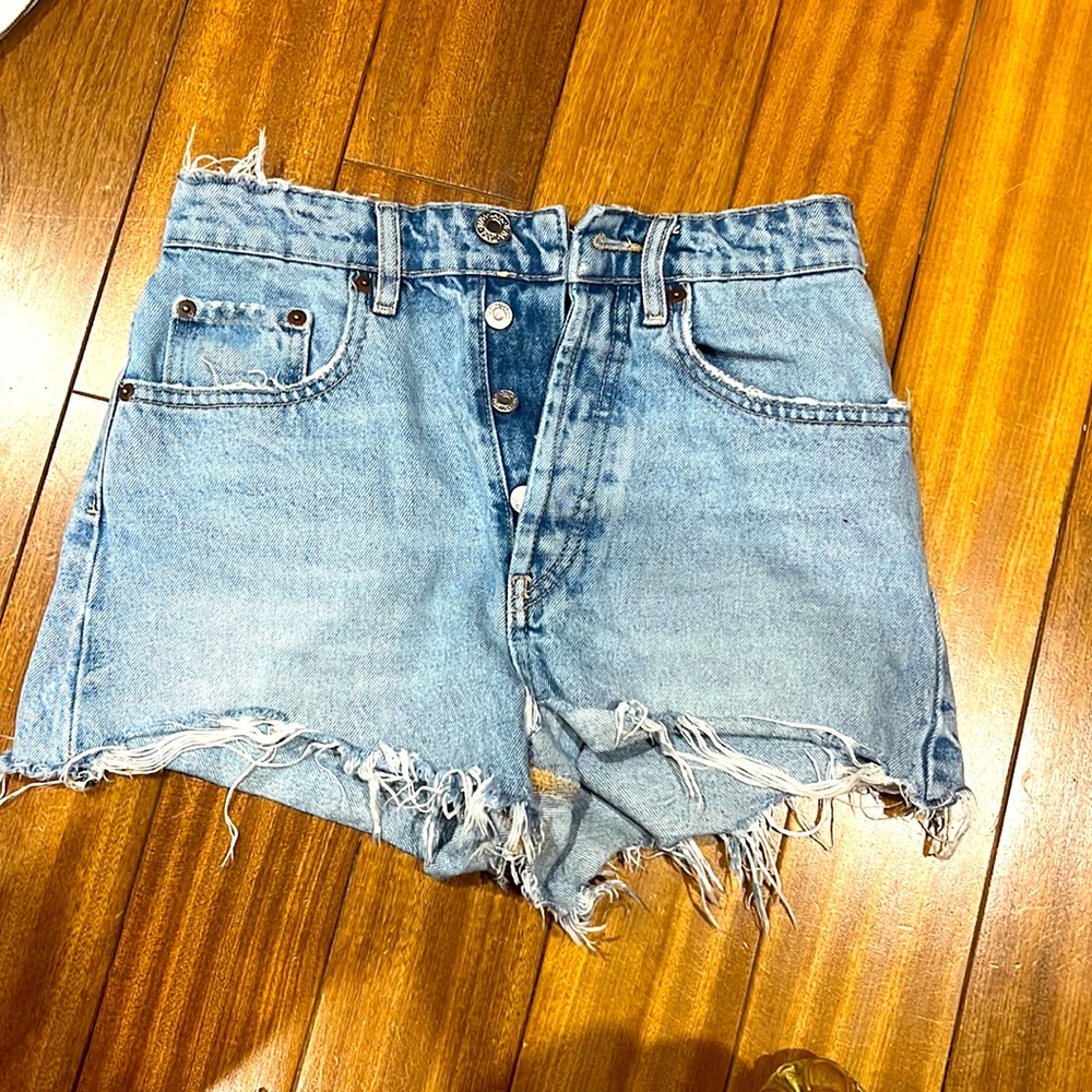 COPY - Blue light wash zara jean shorts